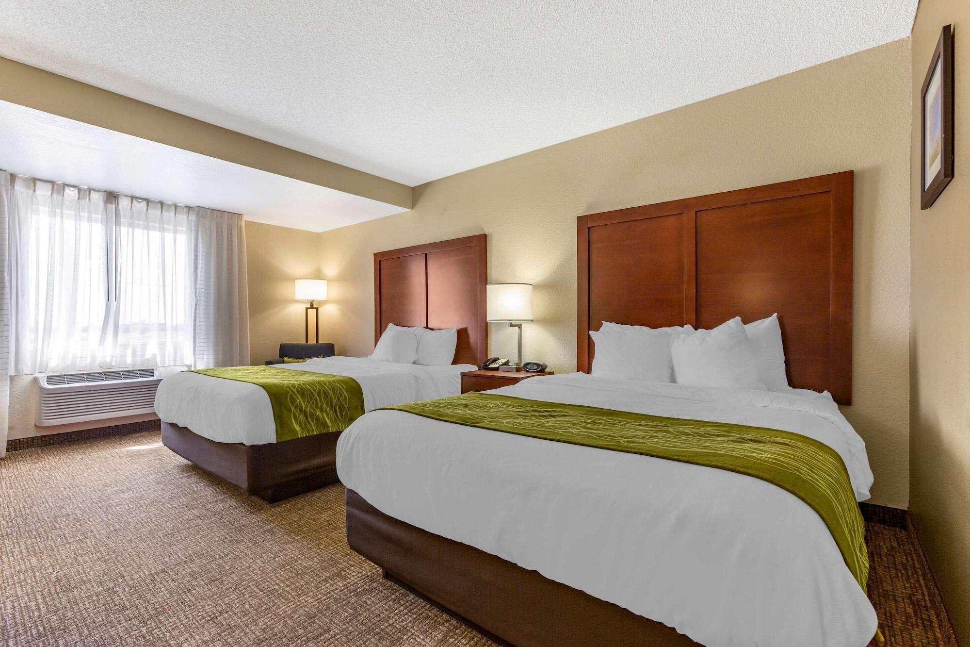 Comfort Inn & Suites Phoenix North - Deer Valley Exterior foto