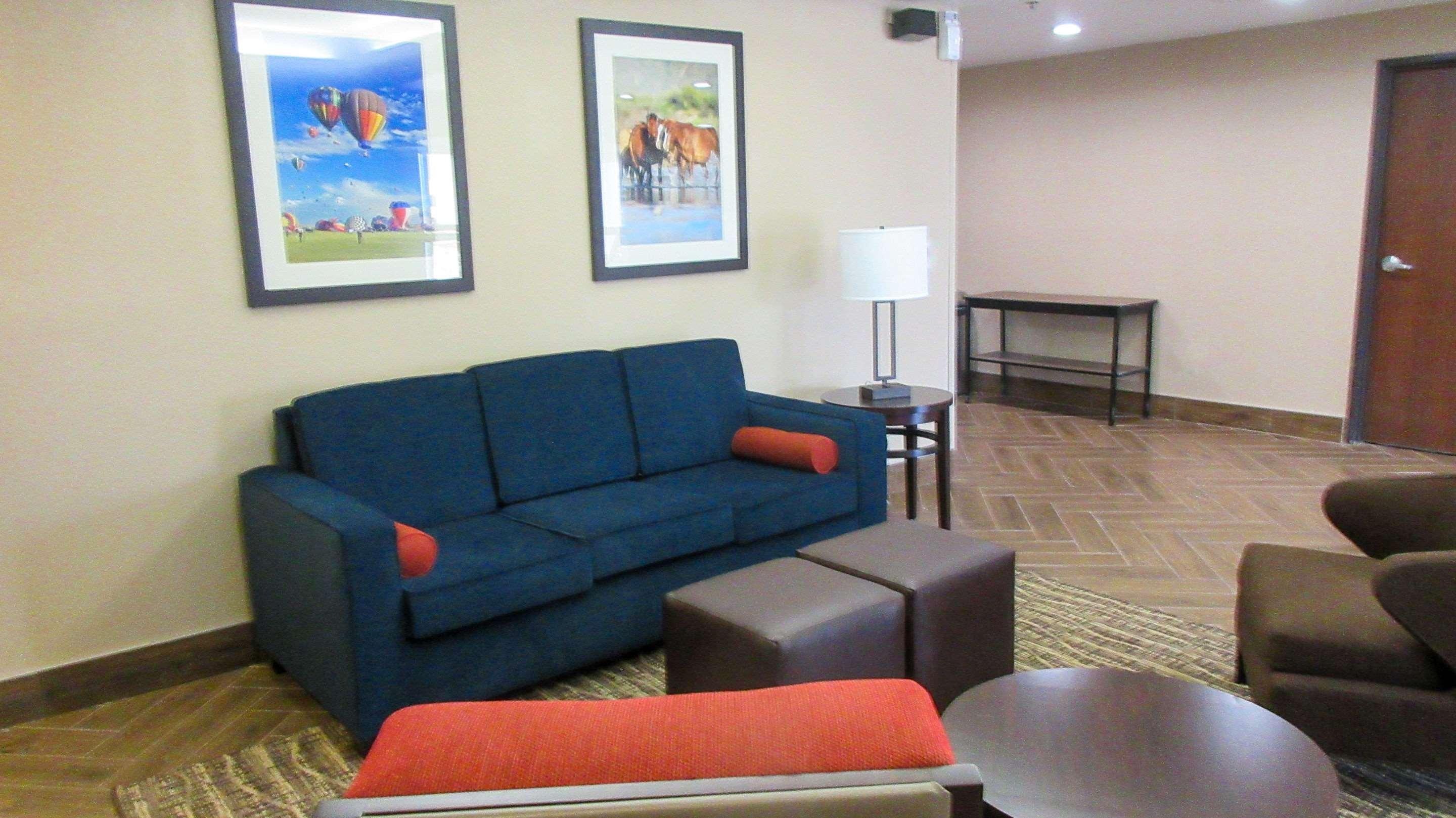 Comfort Inn & Suites Phoenix North - Deer Valley Exterior foto